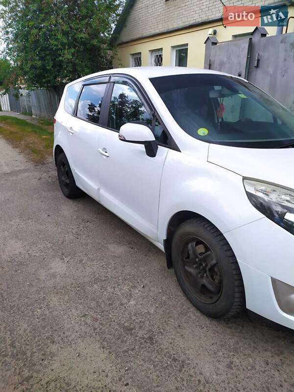 Минивэн Renault Grand Scenic 2011 в Сумах фото 6 Минивэн Renault Grand Scenic 2011 в Сумах