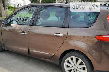 Мінівен Renault Grand Scenic 2010 в 