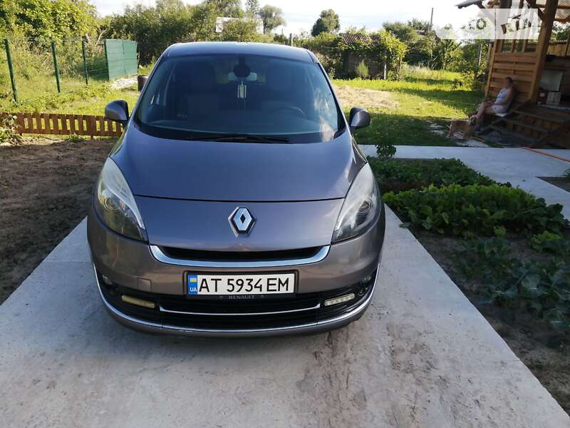 Універсал Renault Grand Scenic 2012 в Івано-Франківську