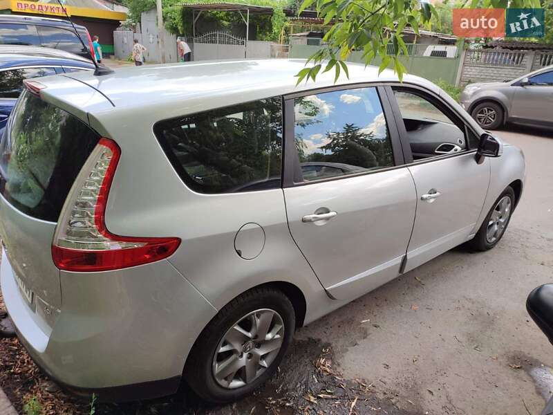 Минивэн Renault Grand Scenic 2011 в Белой Церкви