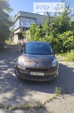 Минивэн Renault Grand Scenic 2010 в Харькове