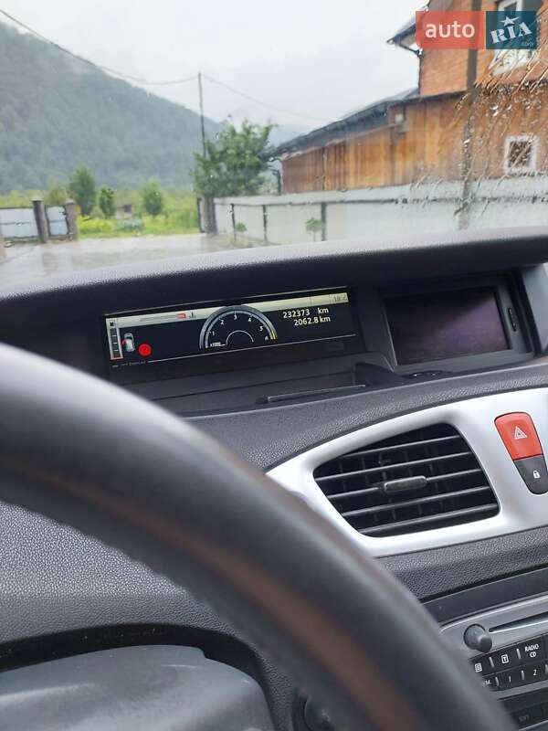 Минивэн Renault Grand Scenic 2010 в Перегинском