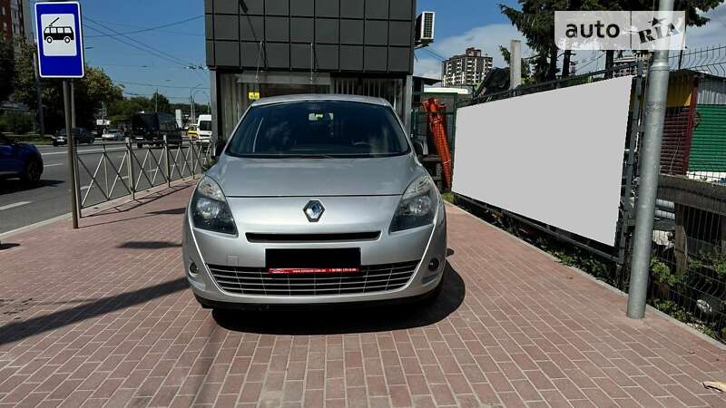 Мінівен Renault Grand Scenic 2010 в Тернополі