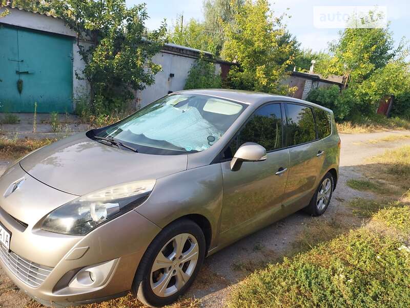 Мінівен Renault Grand Scenic 2010 в Кременчуці