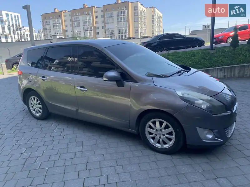 Renault Grand Scenic 2010