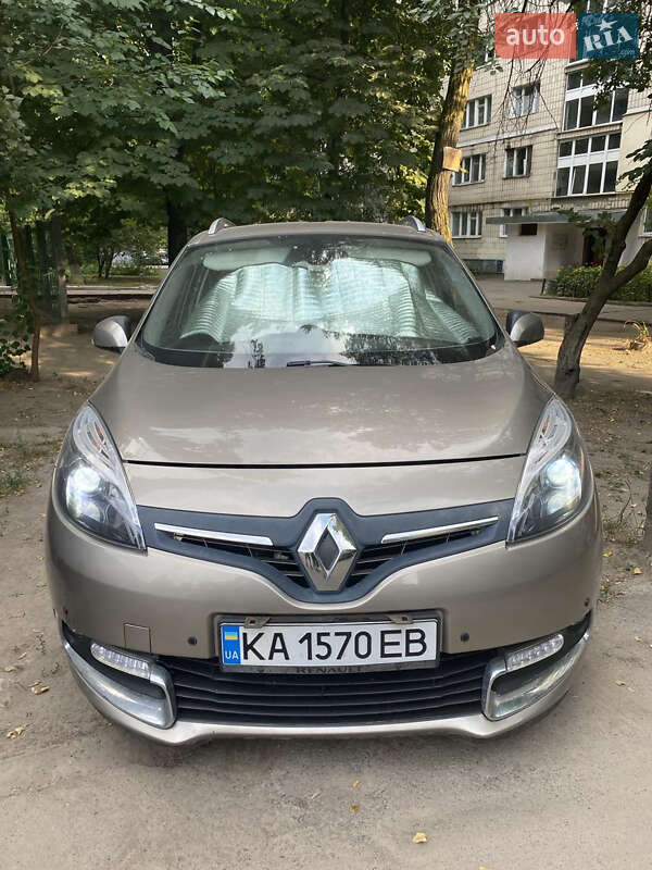 Renault Grand Scenic 2013