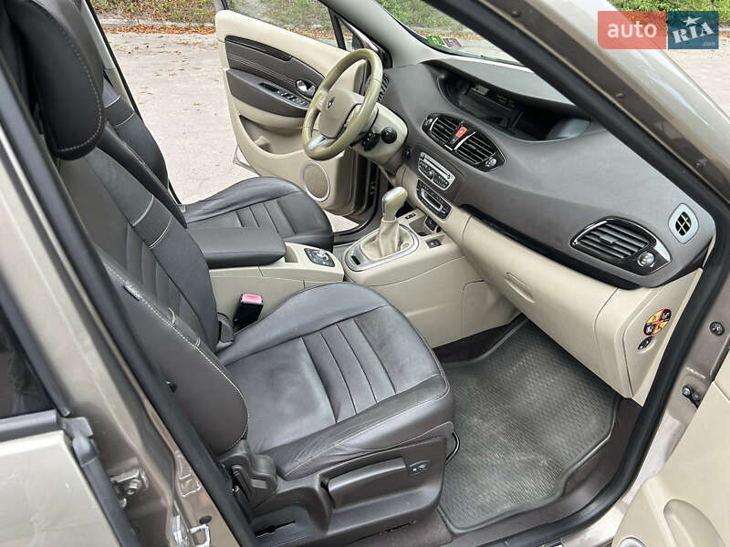 Минивэн Renault Grand Scenic 2011 в Луцке