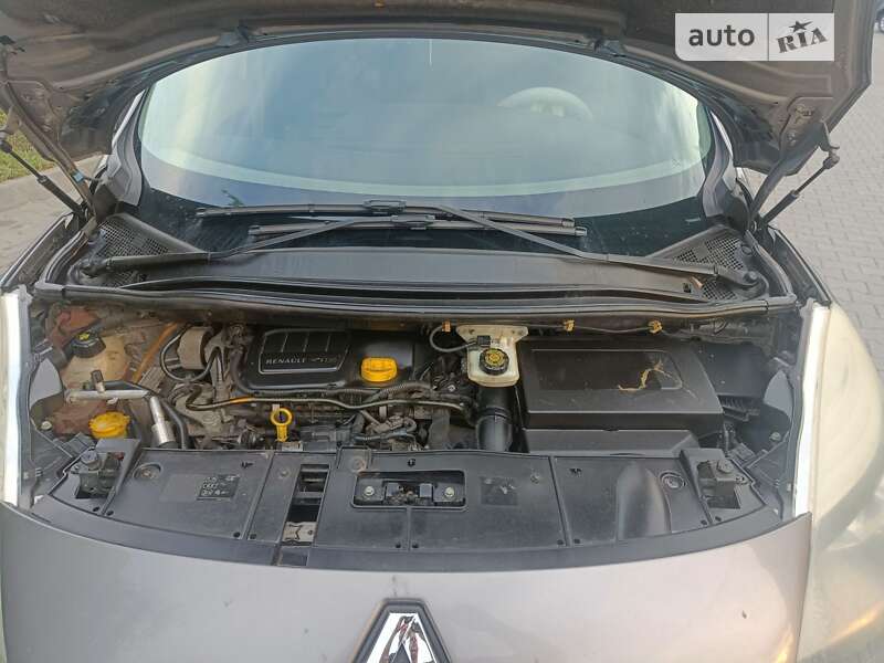 Мінівен Renault Grand Scenic 2011 в Луцьку