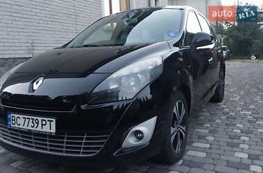 Минивэн Renault Grand Scenic 2011 в 
