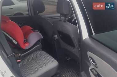 Минивэн Renault Grand Scenic 2011 в 