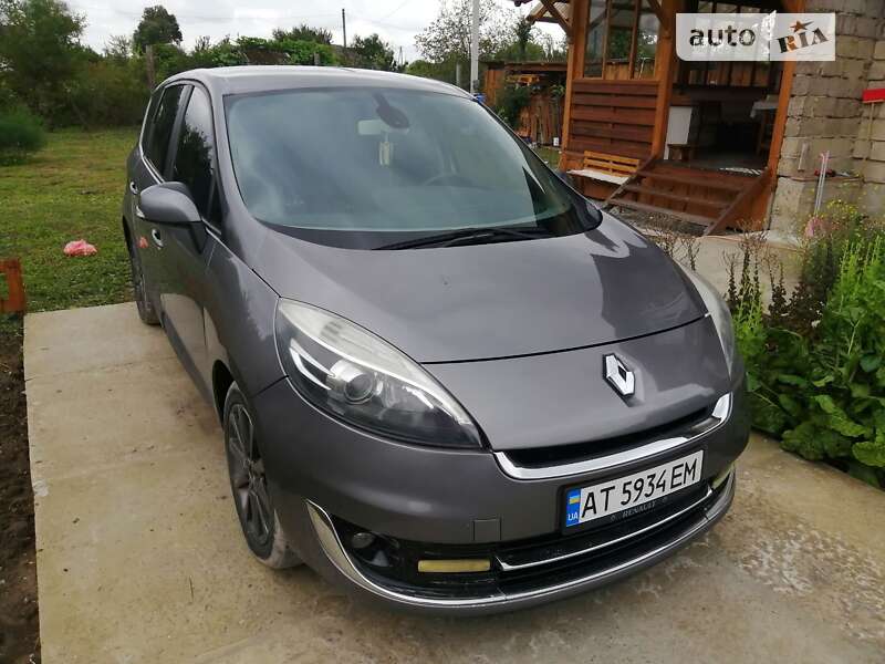 Універсал Renault Grand Scenic 2012 в Івано-Франківську