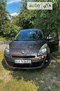 Минивэн Renault Grand Scenic 2010 в Монастырище