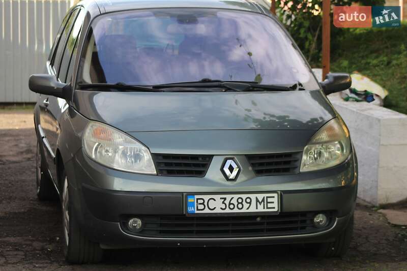 Минивэн Renault Grand Scenic 2004 в Сокале
