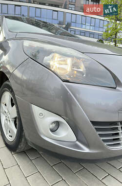 Минивэн Renault Grand Scenic 2011 в 