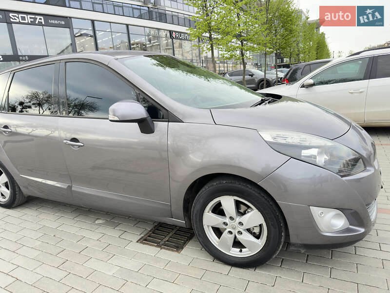 Мінівен Renault Grand Scenic 2011 в Ужгороді