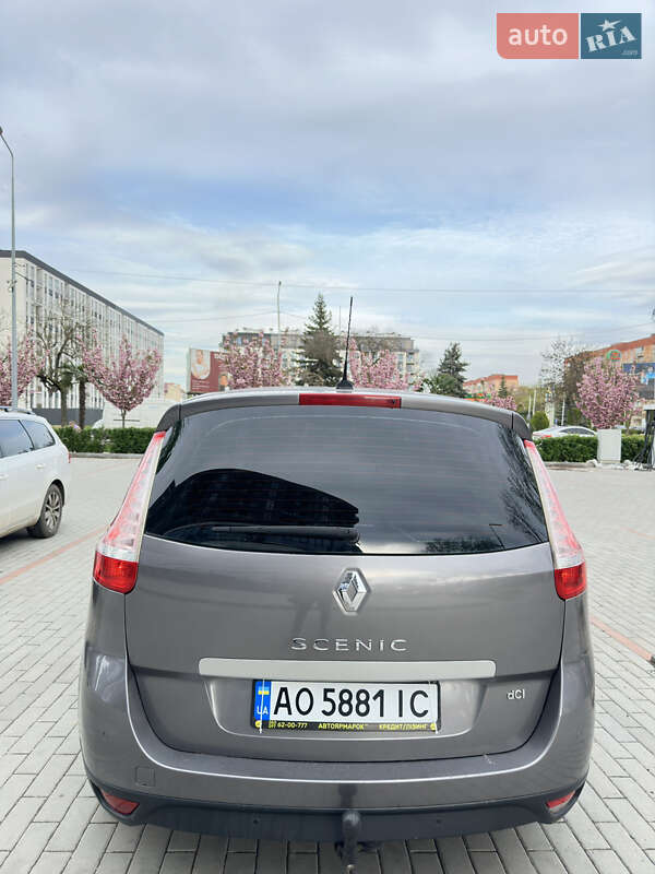 Мінівен Renault Grand Scenic 2011 в Ужгороді