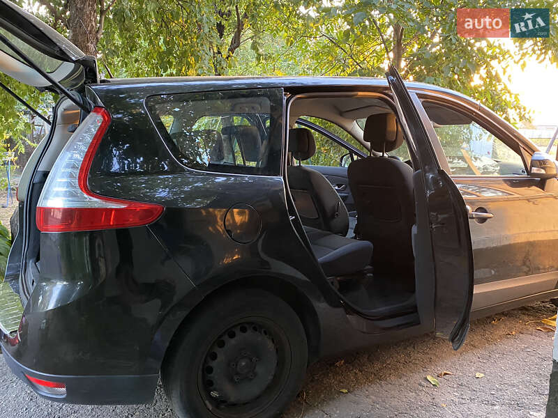 Минивэн Renault Grand Scenic 2010 в Белой Церкви