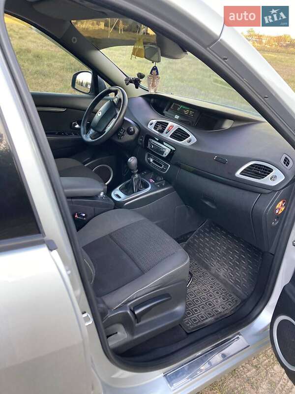 Мінівен Renault Grand Scenic 2010 в Бродах фото 15 Мінівен Renault Grand Scenic 2010 в Бродах