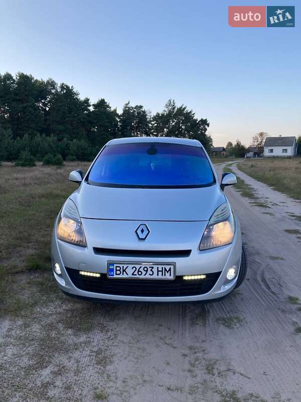 Мінівен Renault Grand Scenic 2010 в Бродах фото Мінівен Renault Grand Scenic 2010 в Бродах