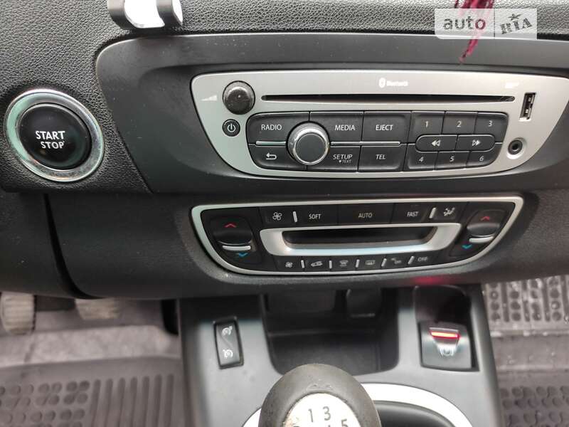 Минивэн Renault Grand Scenic 2014 в Киеве