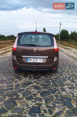 Минивэн Renault Grand Scenic 2010 в Березному