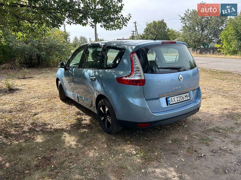 Минивэн Renault Grand Scenic 2011 в Лозовой