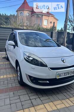 Минивэн Renault Grand Scenic 2013 в 