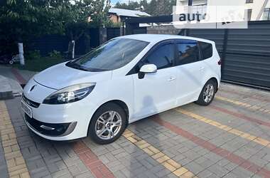 Минивэн Renault Grand Scenic 2013 в 