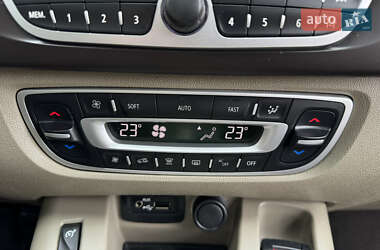 Минивэн Renault Grand Scenic 2010 в 