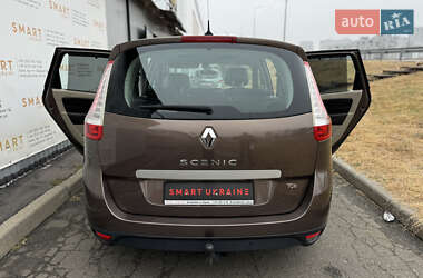 Минивэн Renault Grand Scenic 2010 в 