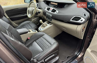 Минивэн Renault Grand Scenic 2010 в 