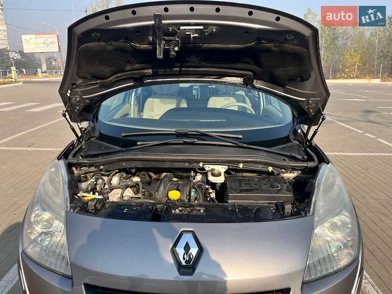 Мінівен Renault Grand Scenic 2011 в Сумах