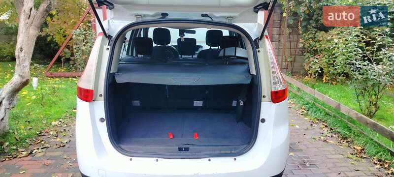 Минивэн Renault Grand Scenic 2011 в Луцке фото 4 Минивэн Renault Grand Scenic 2011 в Луцке