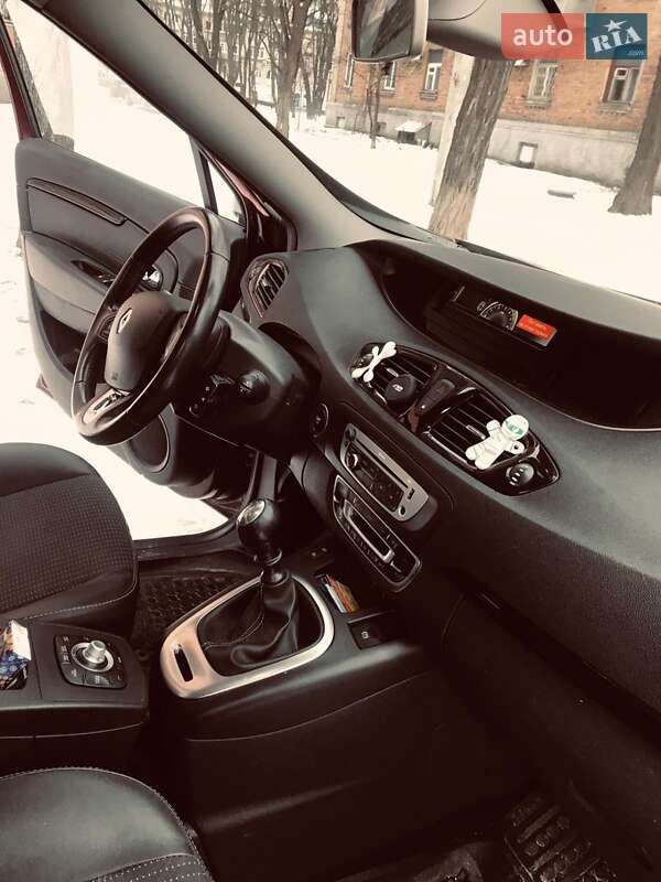 Минивэн Renault Grand Scenic 2014 в Харькове