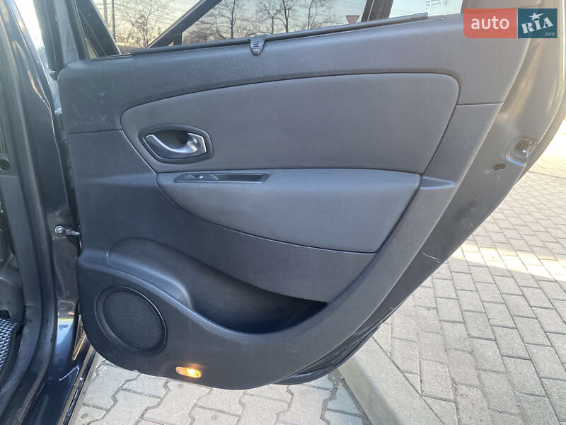 Мінівен Renault Grand Scenic 2009 в Чернівцях