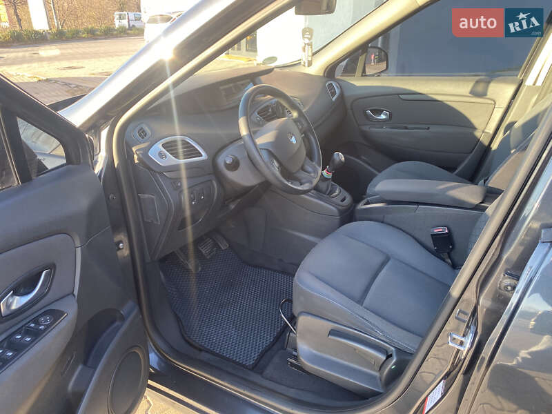 Мінівен Renault Grand Scenic 2009 в Чернівцях