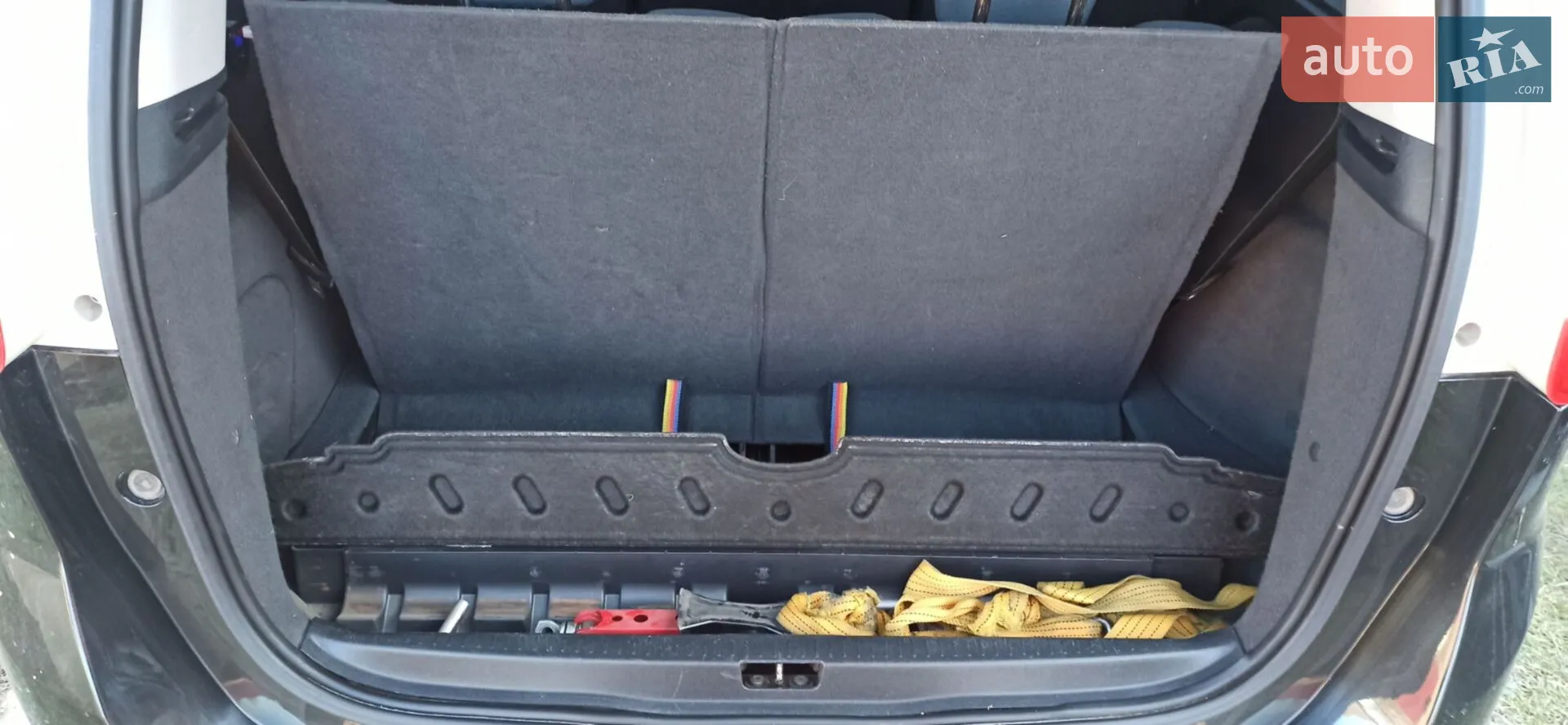2010 Renault Scenic - мініатюра 25