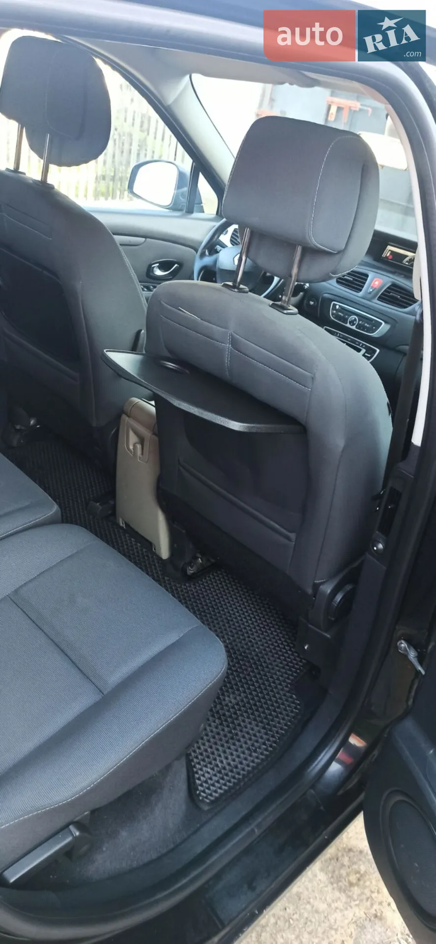 2010 Renault Scenic - мініатюра 31