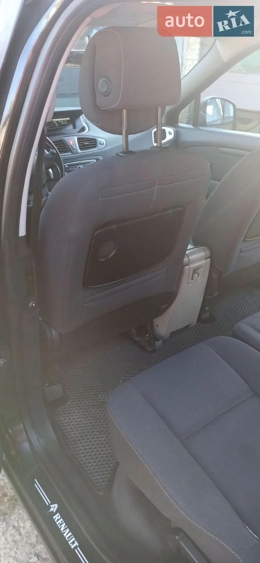 2010 Renault Scenic - мініатюра 36