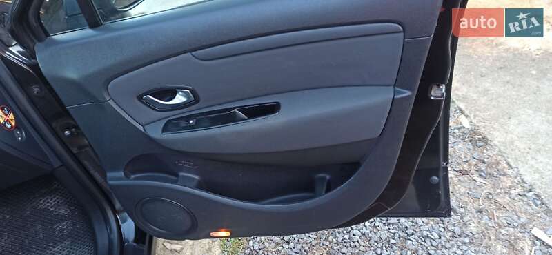 Минивэн Renault Grand Scenic 2010 в Буске