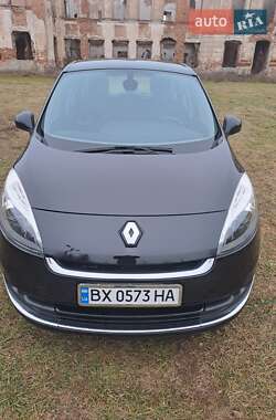 Мінівен Renault Grand Scenic 2012 в 