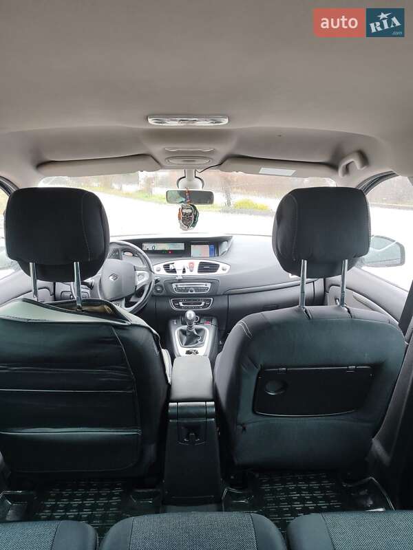 Минивэн Renault Grand Scenic 2009 в Бобрке