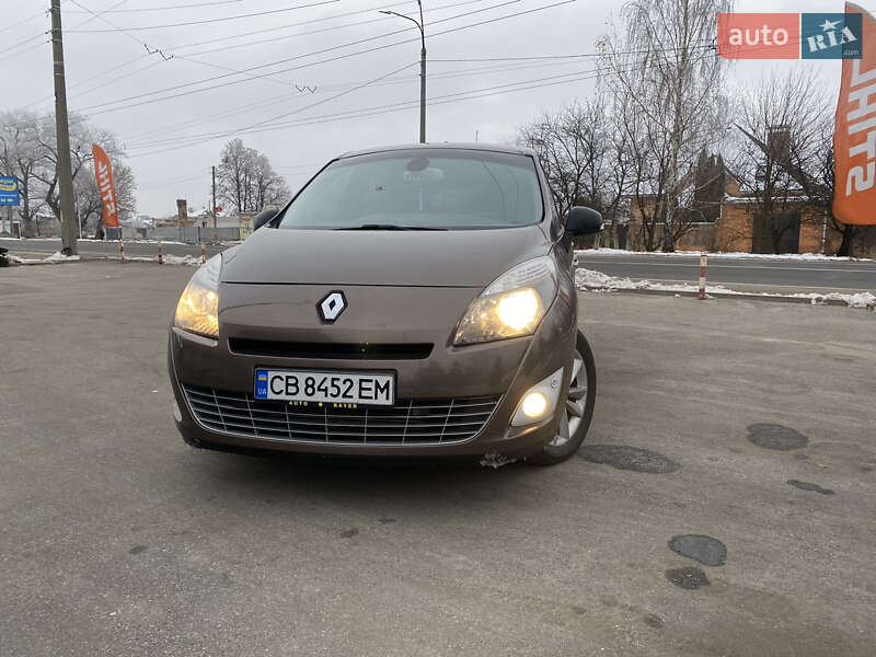 Renault Grand Scenic 2011