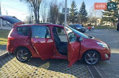 Універсал Renault Grand Scenic 2011 в Тернополі