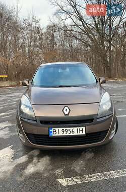 Минивэн Renault Grand Scenic 2011 в Полтаве