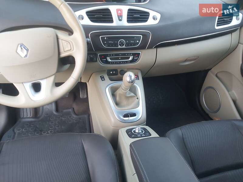 Мінівен Renault Grand Scenic 2009 в Тернополі фото 20 Мінівен Renault Grand Scenic 2009 в Тернополі