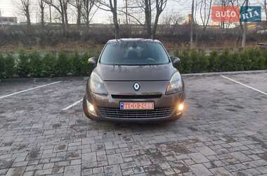 Минивэн Renault Grand Scenic 2009 в 