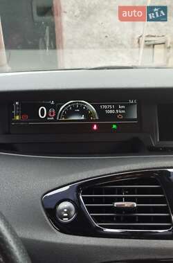 Минивэн Renault Grand Scenic 2012 в 