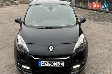 Минивэн Renault Grand Scenic 2012 в 
