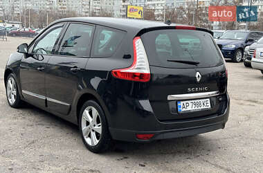 Минивэн Renault Grand Scenic 2012 в 